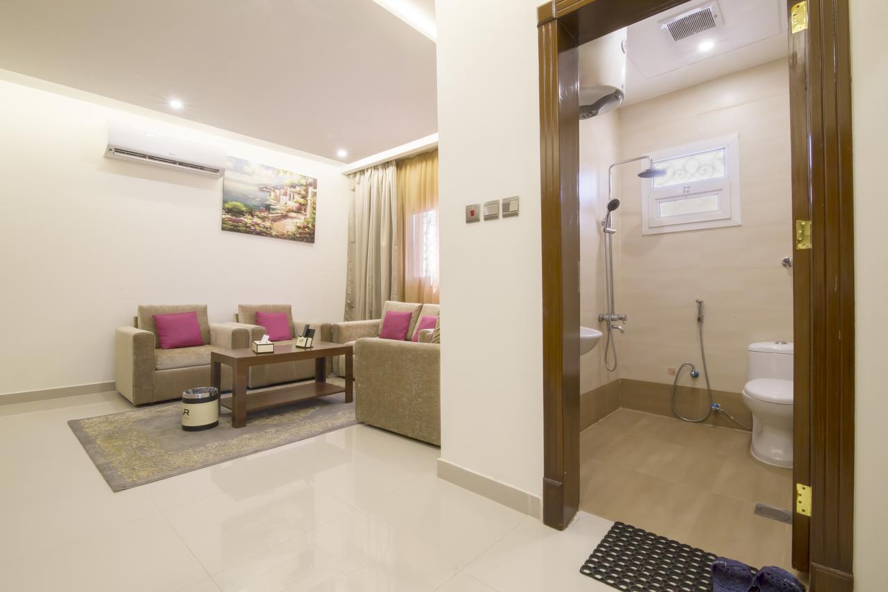 منازل الريم للشقق المخدومة Riadh Exterior foto
